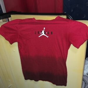 Boys Teens Jordan Red Gradient T-Shirt with Jumpman Logo